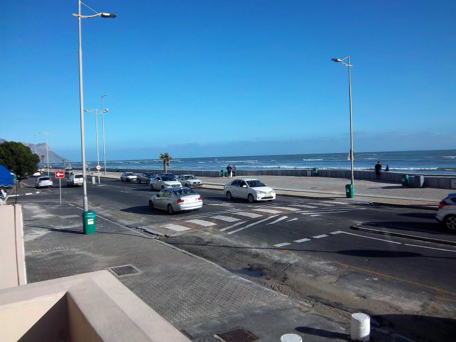 To Let 2 Bedroom Property for Rent in Strand North Western Cape